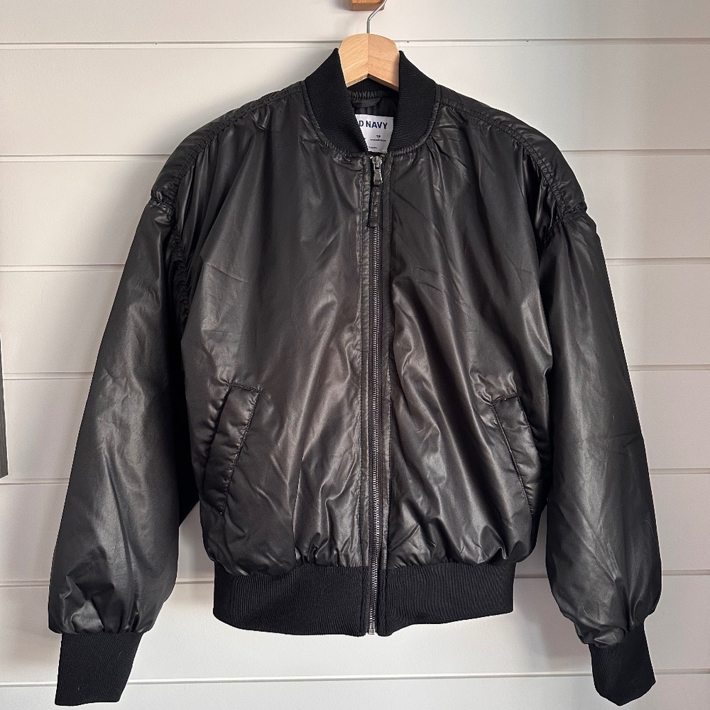 Old Navy Water-Resistant Bomber Jacket – XS